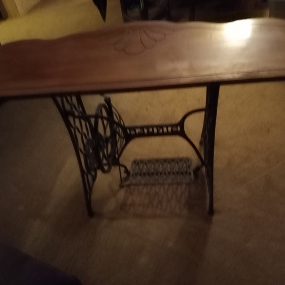 Vintage singer sowing machine shelf - Picture 2 of 3